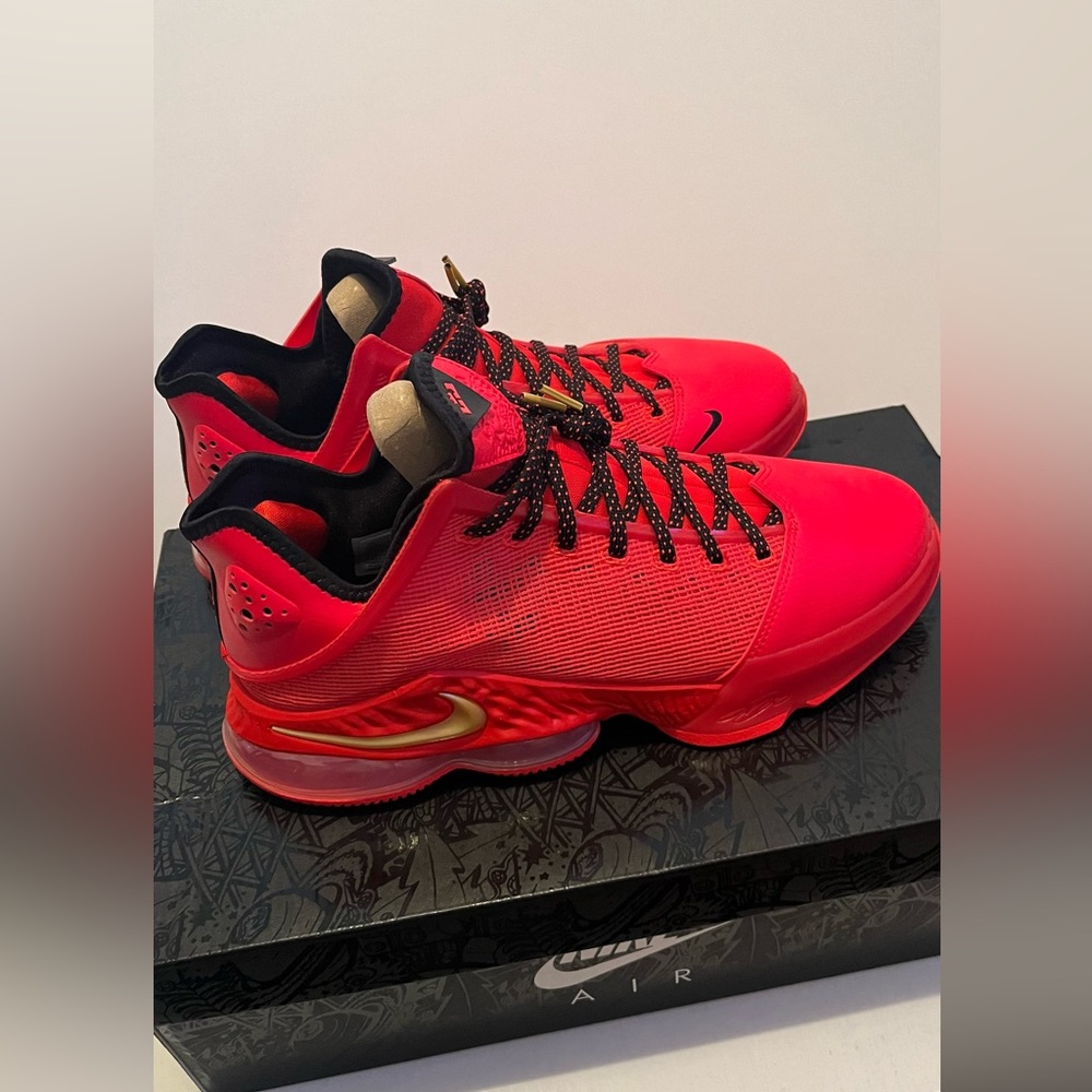 Authentic Nike LEBRON XIX Low Light Crimson Men’s Sneakers